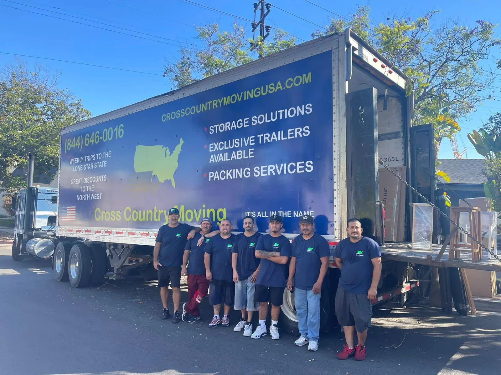 Cross Country Moving professional team for Portland delivery